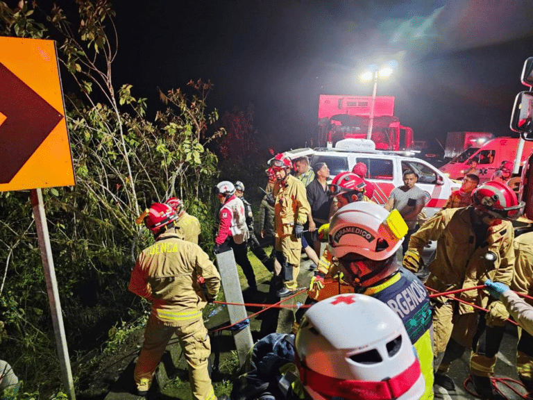 Al menos nueve muertos y una veintena de heridos tras accidentes de tránsito en las vías del país
