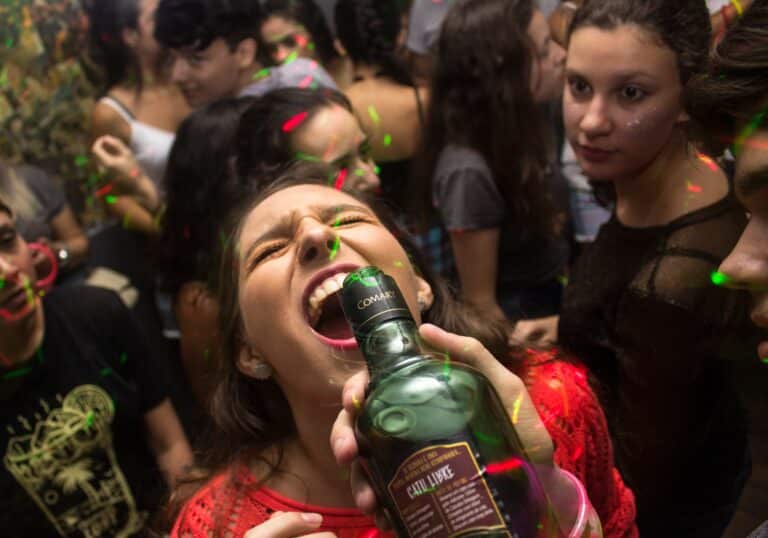 ¿Por qué Airbnb empleará IA para prohibir fiestas en Año Nuevo?