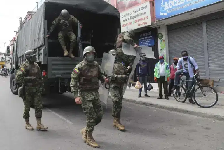 Fuerzas Armadas analiza convocar al personal de reserva ante conmoción interna