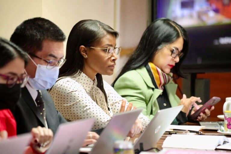 Fiscalía vincula a ocho personas más al Caso Metástasis