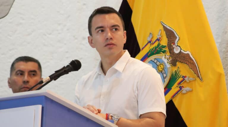 El presidente Noboa salió al exterior seis veces en 100 días de gestión