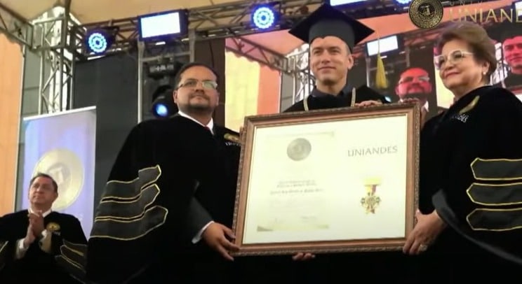 Mientras otras universidades exigen su presupuesto, otras crean un campus con el nombre del presidente