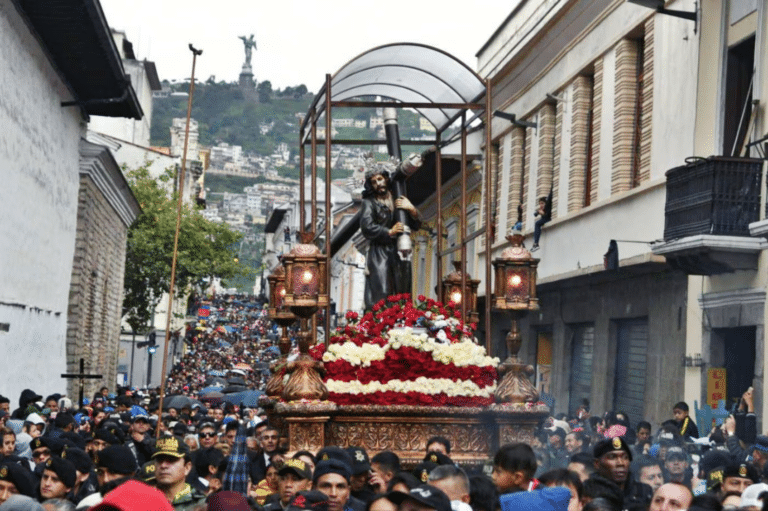 Semana Santa en Quito, bajo toque de queda
