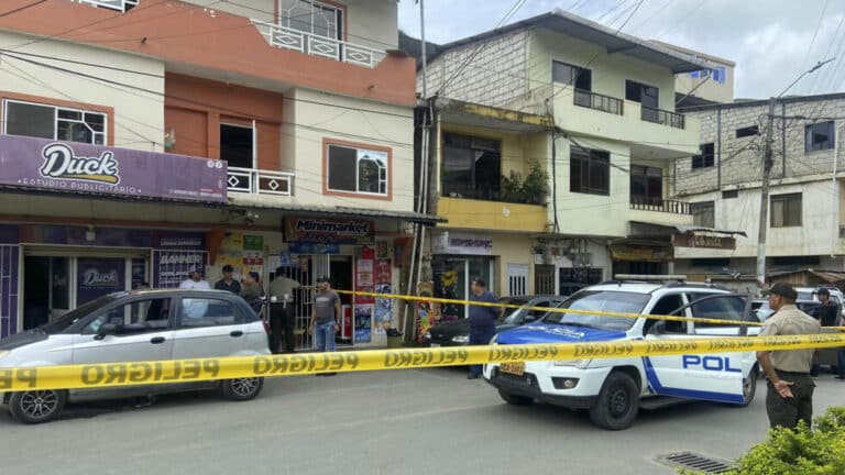 Alcaldías exigen protección y seguridad al Gobierno de Noboa