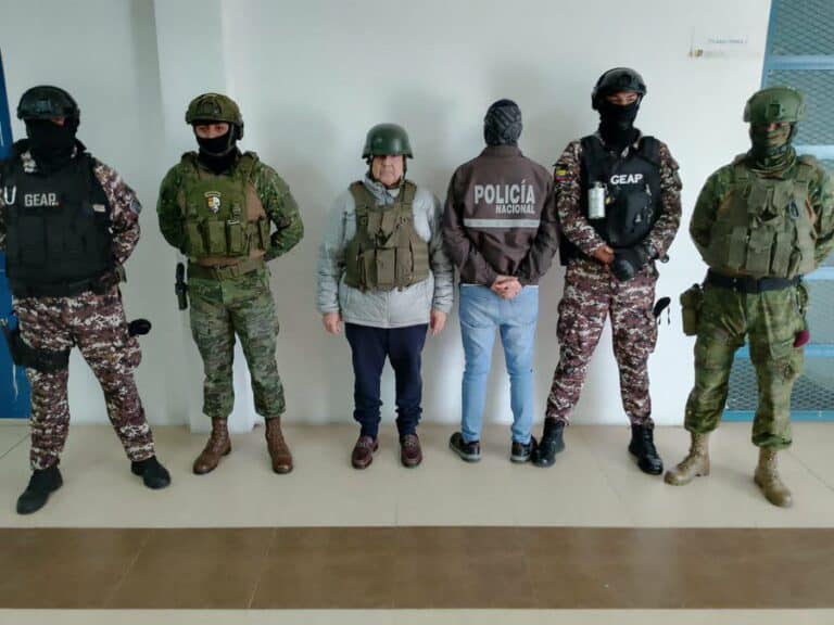 Pablo Muentes, trasladado a Hospital de Guayaquil por quebranto en su salud