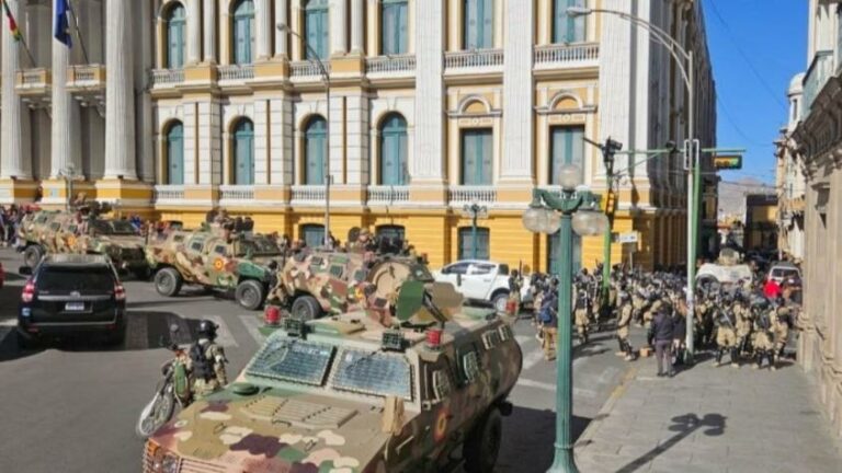 Ejército intenta un golpe de Estado en Bolivia
