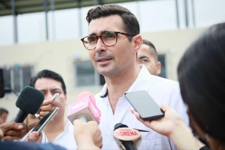 Andrés Guschmer renuncia a Ministerio del Deporte para unirse a la carrera por la Asamblea Nacional