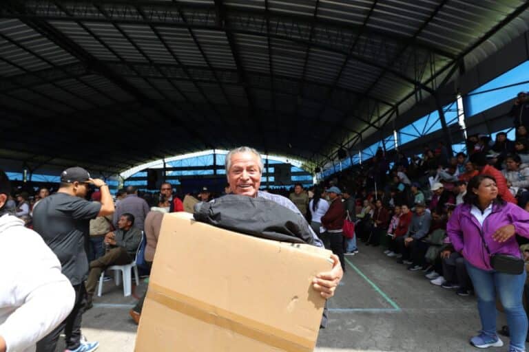 ¿Dádivas del gobierno por campaña electoral?