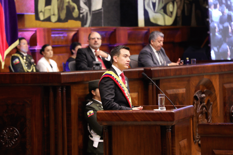 El presidente-candidato Daniel Noboa sigue vetando leyes de la Asamblea