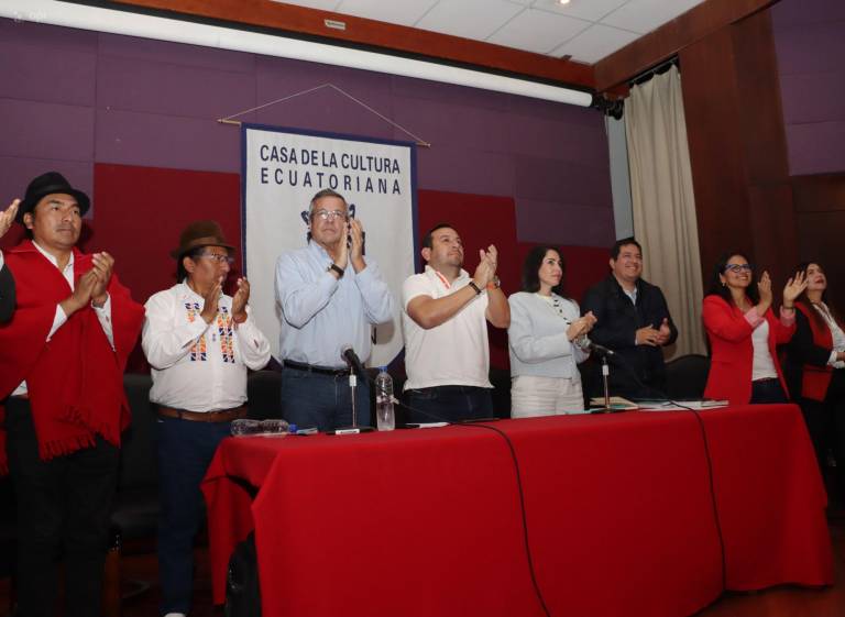 Julio Peña: «El Correísmo y el Movimiento Indígena deben dejar atrás sus diferencias»
