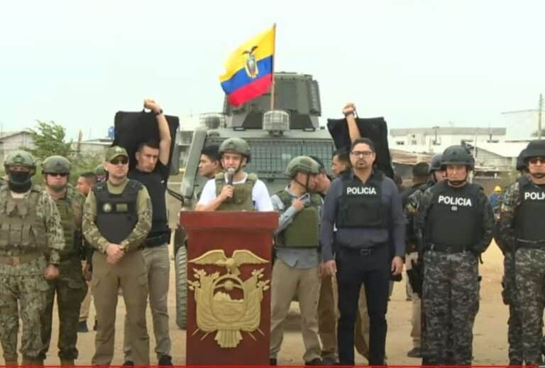 Guayaquil en crisis: 22 muertos por enfrentamientos y respaldo presidencial de Noboa a la Policía y el Ejército