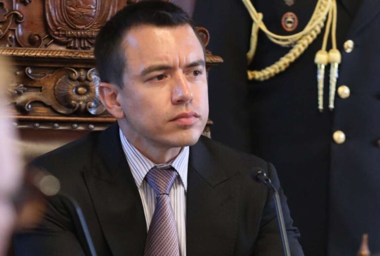 Noboa pide a Trump designar a bandas criminales como grupos terroristas