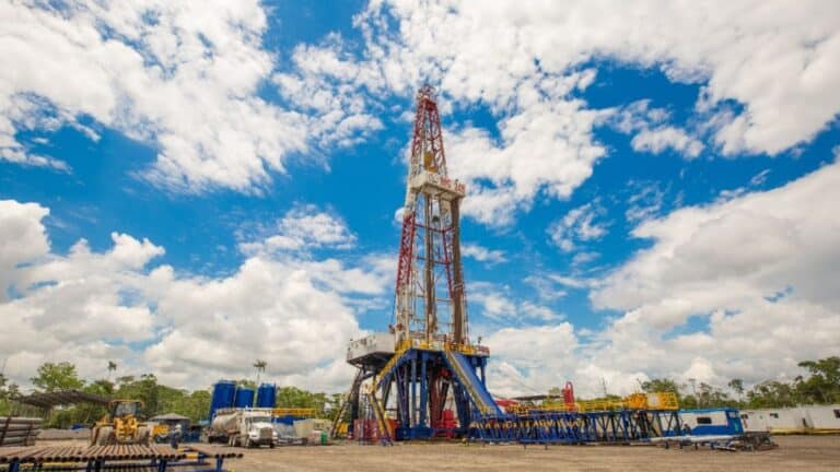 «Consorcio aún busca operar el Campo Sacha», denuncia la Comisión de Fiscalización