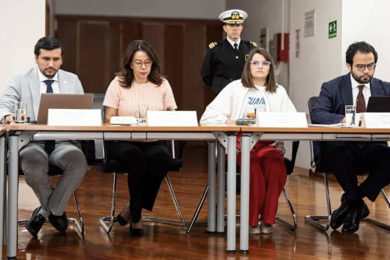 Comité Nacional de Salud resuelve implementar la compra descentralizada de medicinas